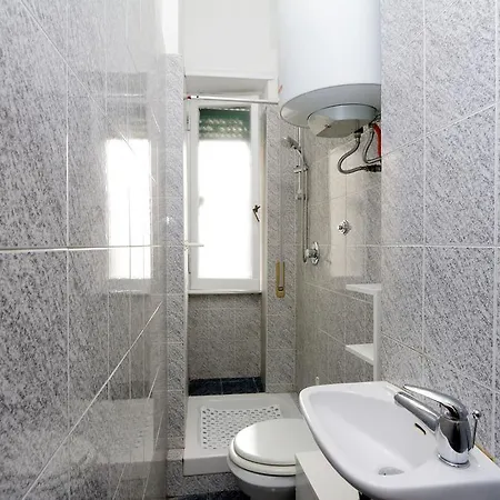 게스트하우스 Rooms&rooms