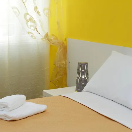 Rooms&rooms 게스트하우스 로마